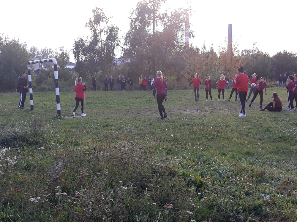 Первенство по футболу девочки